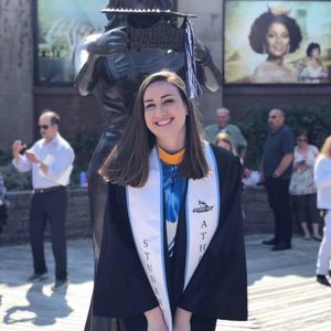 Meet your Posher, Kara